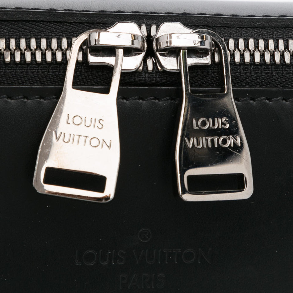 Louis Vuitton Monogram Eclipse Explorer (SHG-srG477)