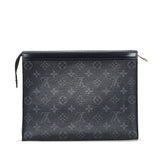Louis Vuitton Monogram Eclipse Pochette Voyage MM (SHG-s1vW8V)