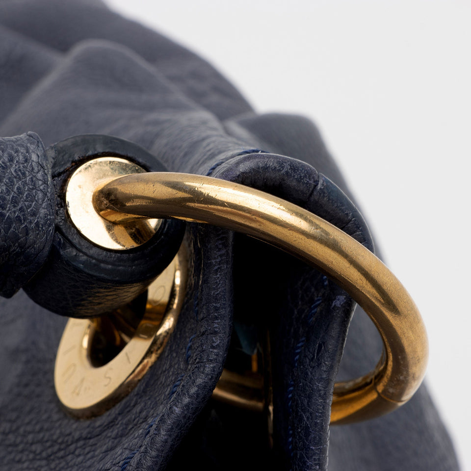 Louis Vuitton Monogram Empreinte Artsy MM Shoulder Bag (SHF-E7RR7v)