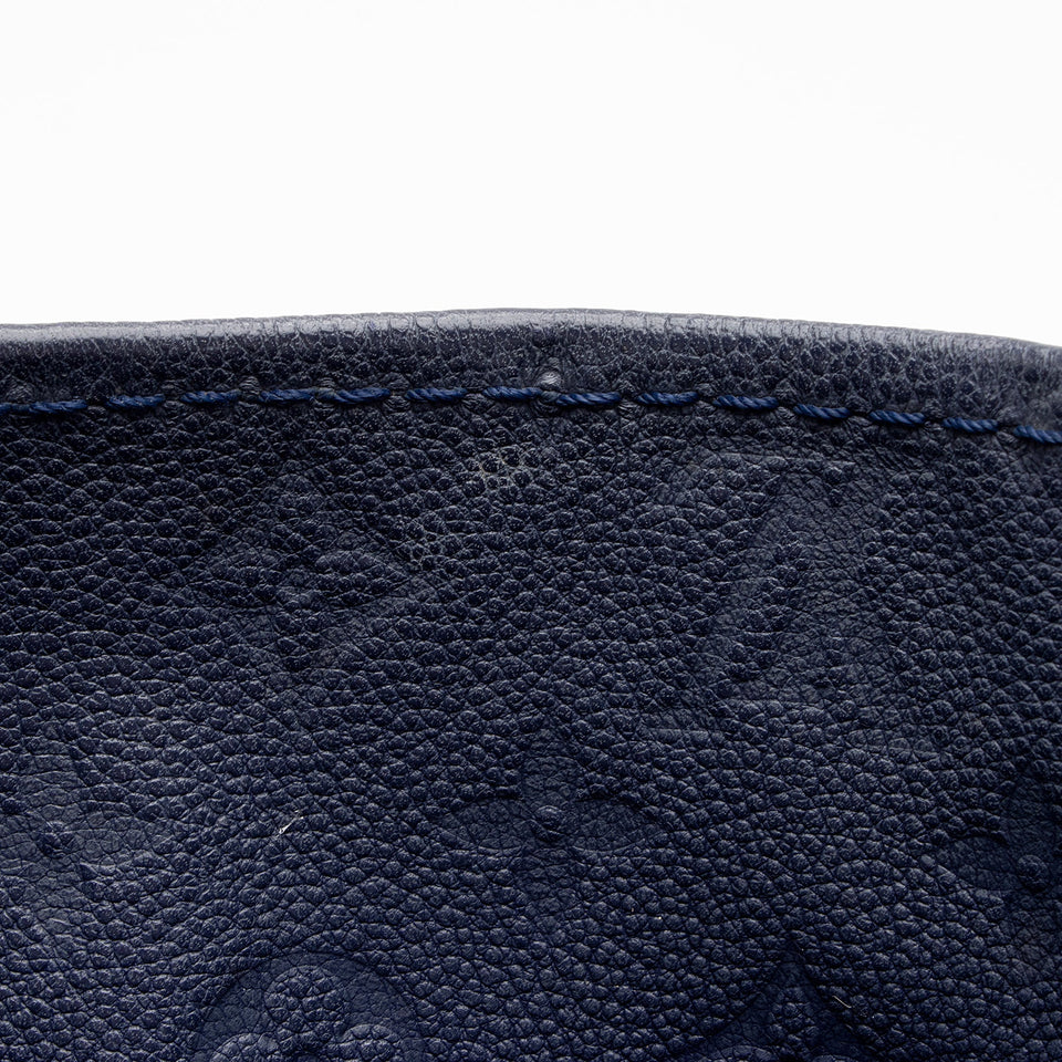 Louis Vuitton Monogram Empreinte Artsy MM Shoulder Bag (SHF-E7RR7v)