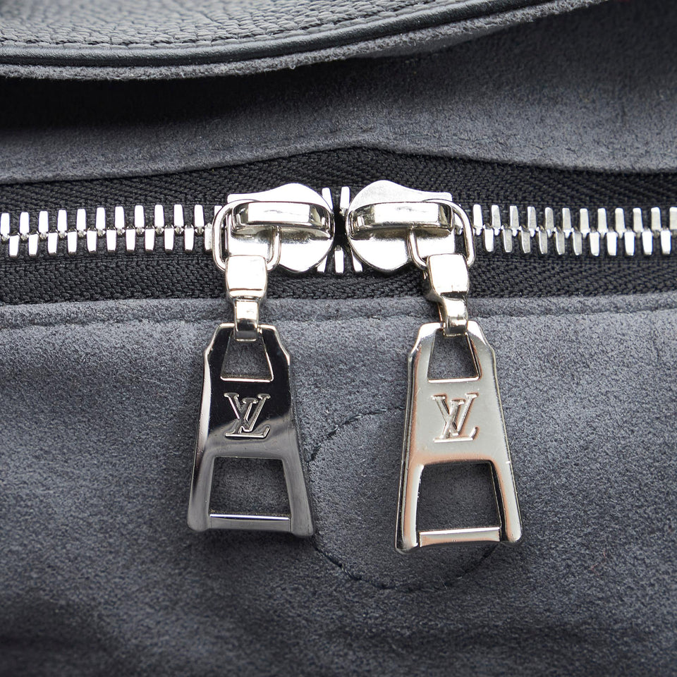 Louis Vuitton Monogram Mahina Haumea (SHG-Yf1ZBJ)