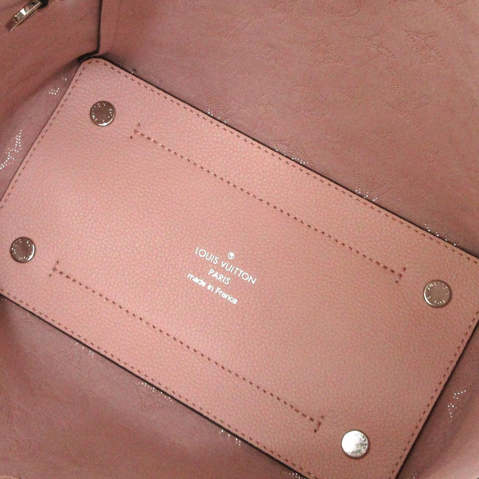 Louis Vuitton Monogram Mahina Hina PM (SHG-L1c1ju)