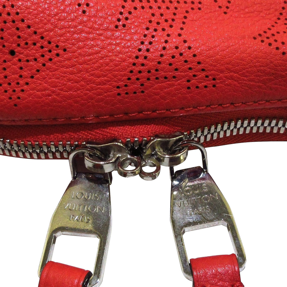 Louis Vuitton Monogram Mahina Selene MM (SHG-c2FGVI)