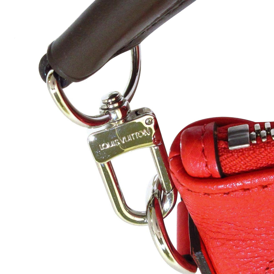Louis Vuitton Monogram Mahina Selene MM (SHG-c2FGVI)