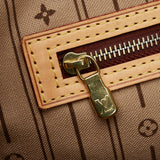 Louis Vuitton Monogram Neverfull GM (SHG-NVPhHE)