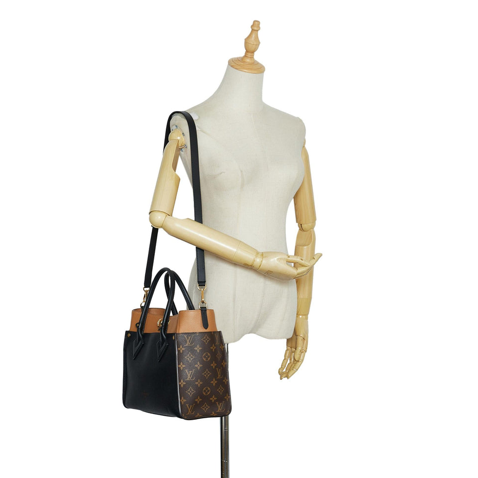 Louis Vuitton Monogram On My Side MM (SHG-C7r5xs)