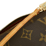 Louis Vuitton Monogram Papillon Pochette (SHG-AZCEWN)
