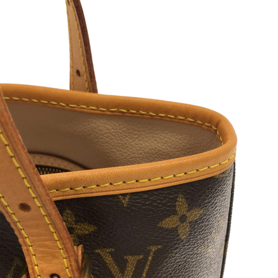 Louis Vuitton Monogram Petit Bucket (SHG-8UOglS)
