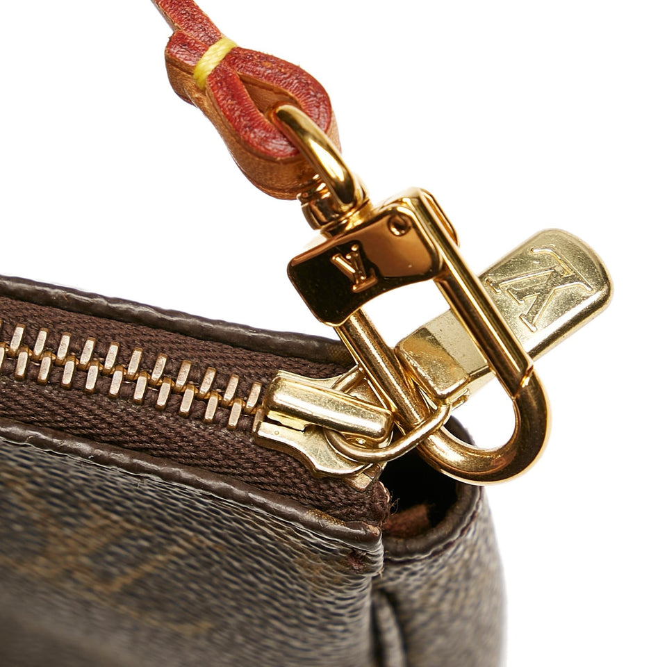 Louis Vuitton Monogram Pochette Accessoires (SHG-32912)