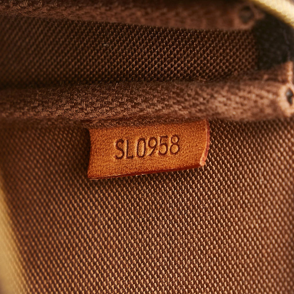 Louis Vuitton Monogram Pochette Accessoires (SHG-37459)
