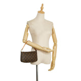 Louis Vuitton Monogram Pochette Accessoires (SHG-37459)