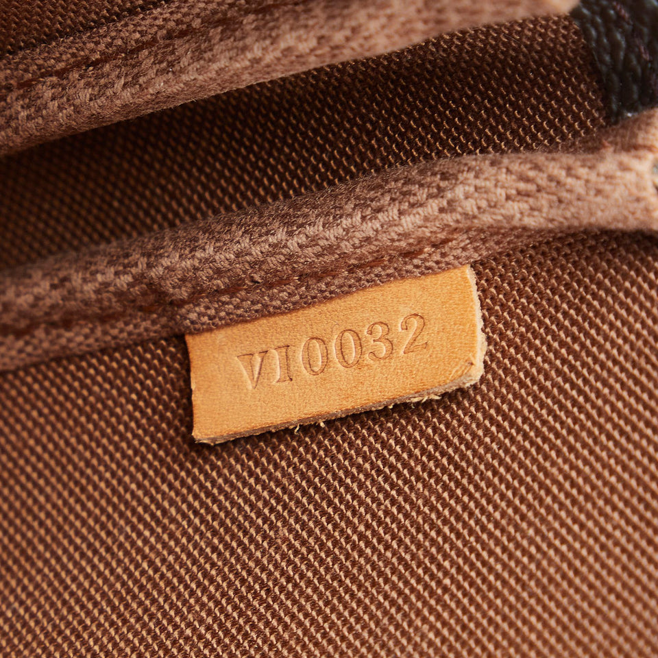 Louis Vuitton Monogram Pochette Accessoires (SHG-DOD16r)