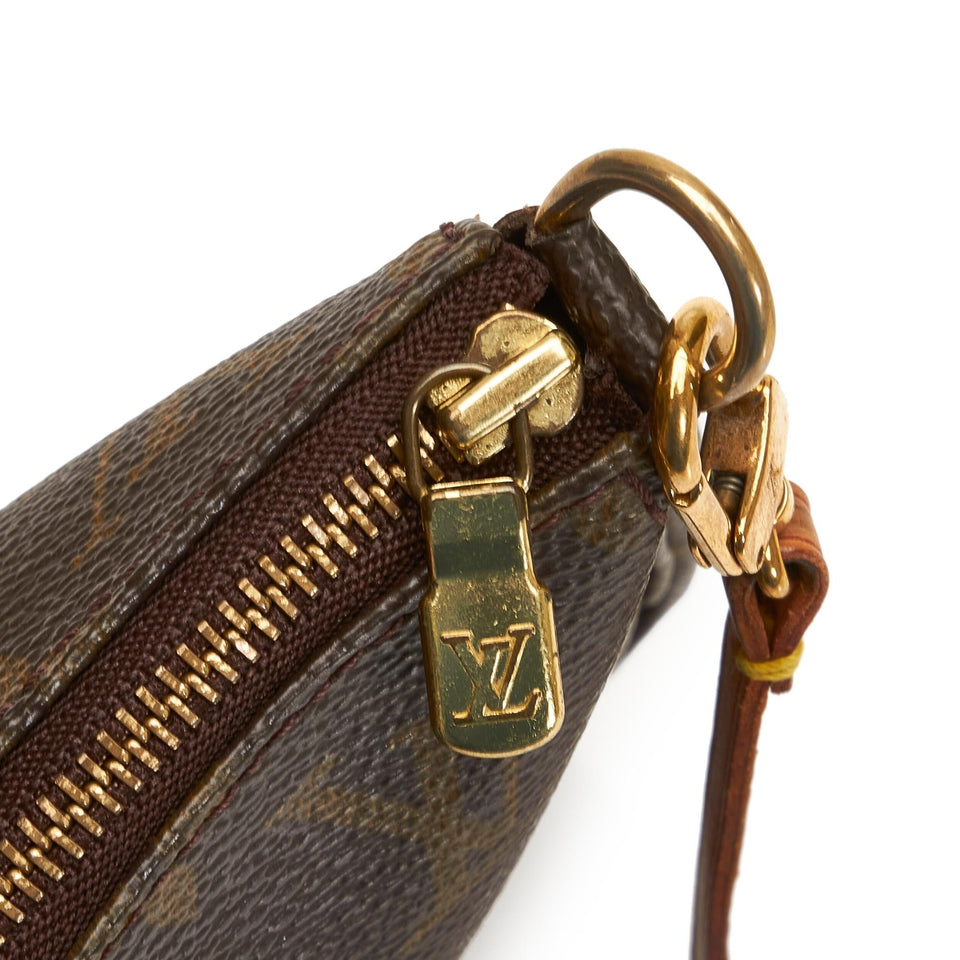 Louis Vuitton Monogram Pochette Accessoires (SHG-PZzyI3)