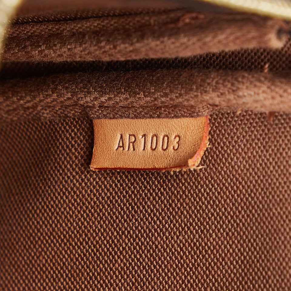 Louis Vuitton Monogram Pochette Accessoires (SHG-hBAhIe)