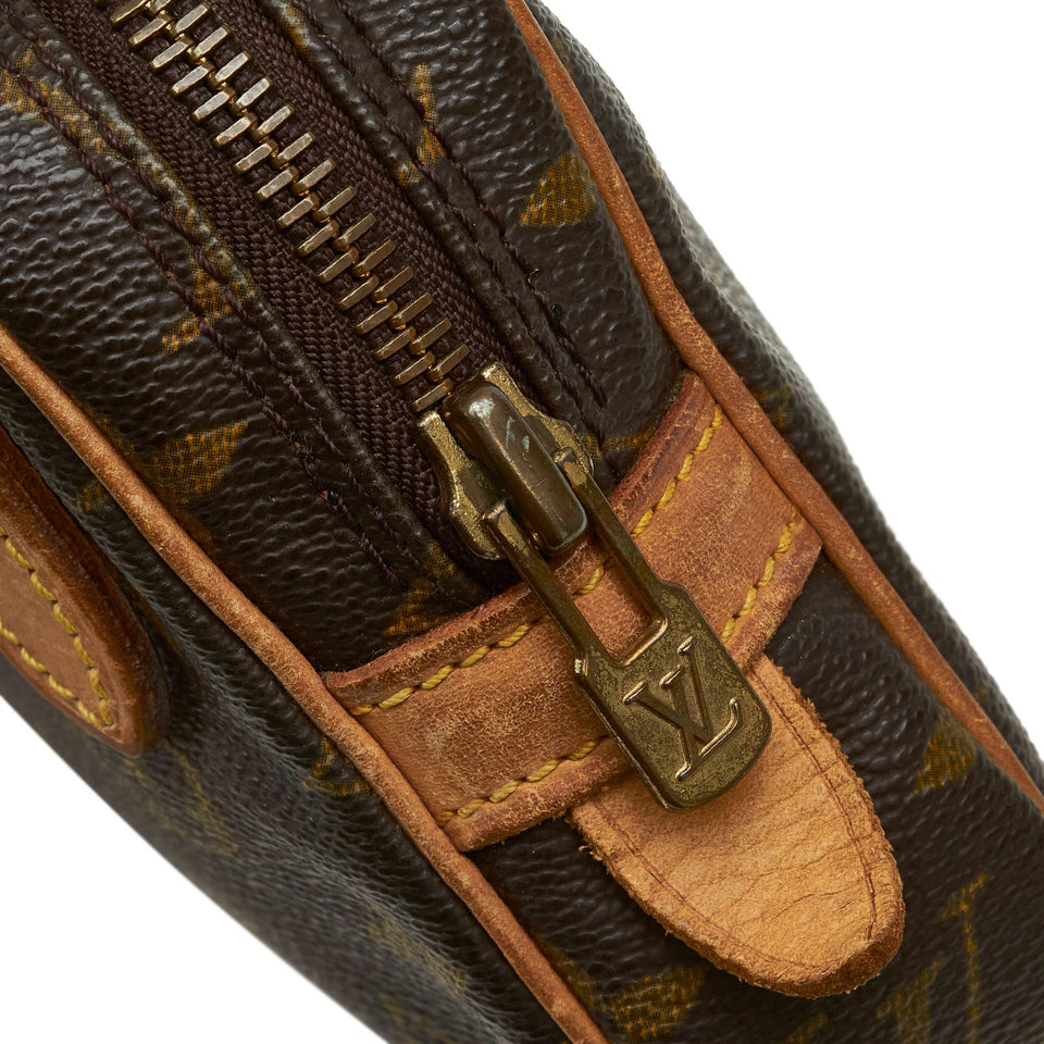 Louis Vuitton Monogram Pochette Marly Bandouliere (SHG-UYyJbL)