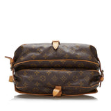 Louis Vuitton Monogram Saumur 30 (SHG-36942)