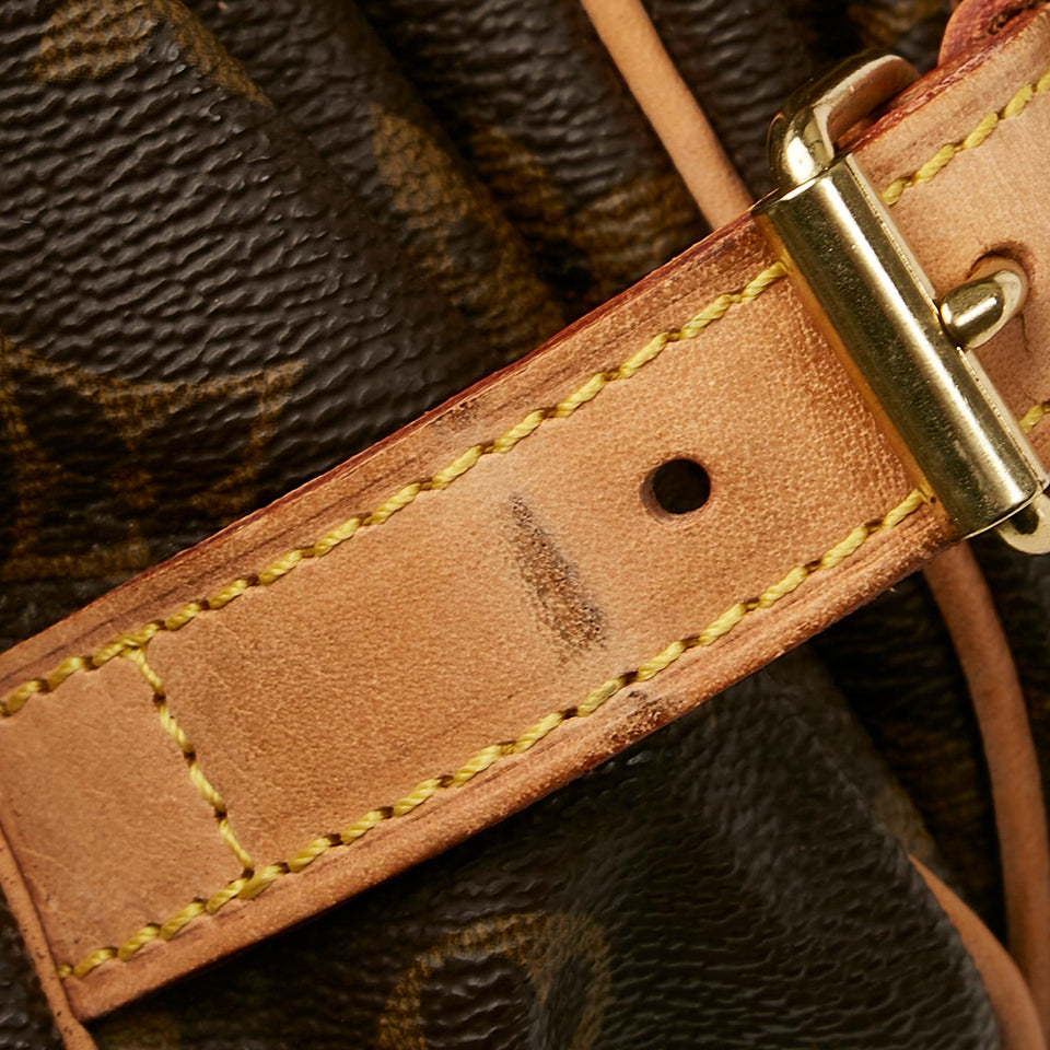 Louis Vuitton Monogram Saumur 30 (SHG-MDYoCb)