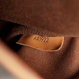 Louis Vuitton Monogram Saumur 30 (SHG-HclT6G)