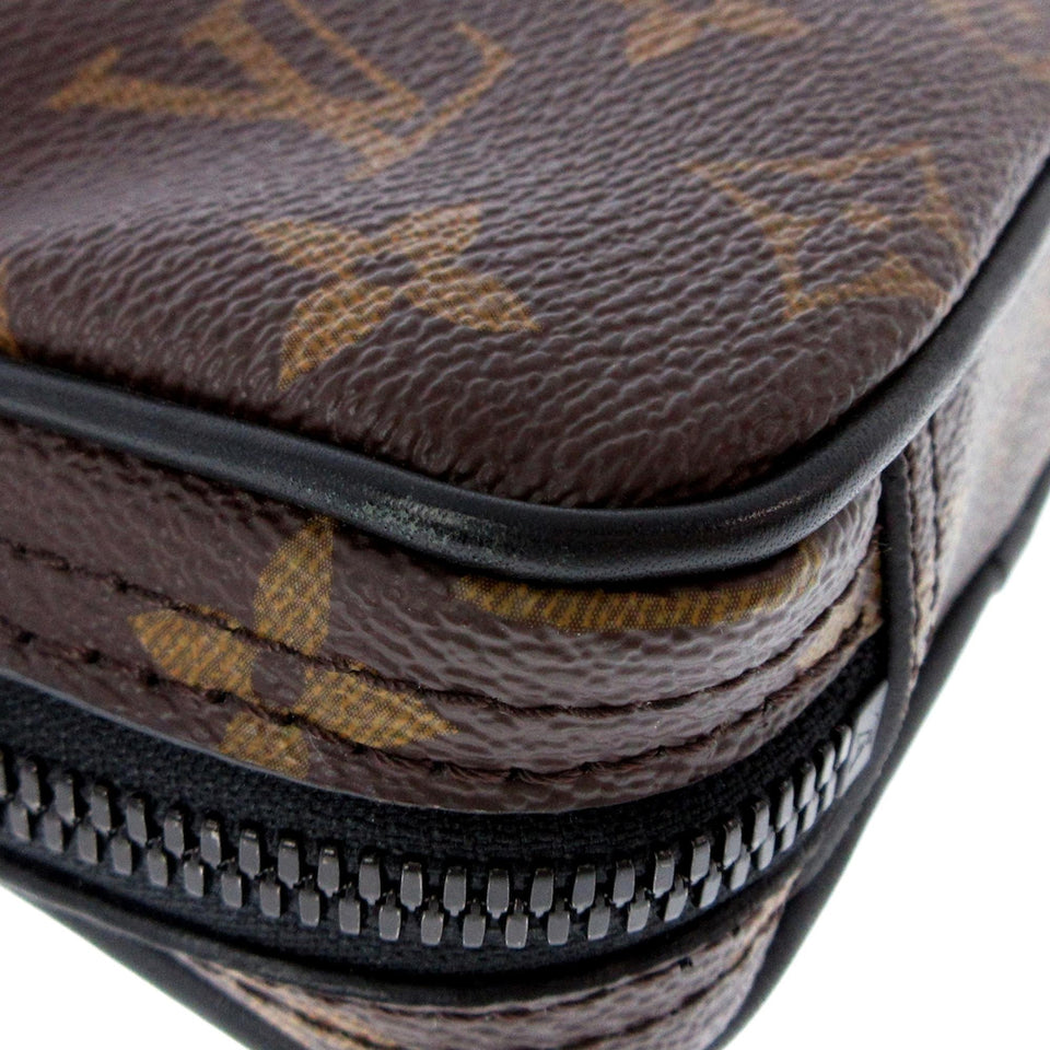Louis Vuitton Monogram Solar Ray Utility Side Bag (SHG-Wvqy8n)