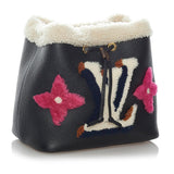 Louis Vuitton Monogram Teddy Shearling Neonoe (SHG-37294)