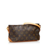 Louis Vuitton Monogram Trotteur (SHG-37847)