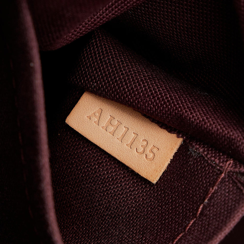 Louis Vuitton Monogram Turenne MM (SHG-EBFvNv)