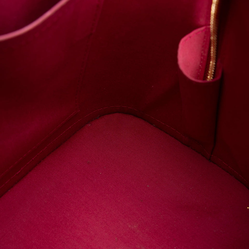 Louis Vuitton Monogram Vernis Alma PM Satchel (SHF-yz8PNO)