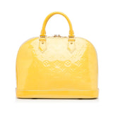 Louis Vuitton Monogram Vernis Alma PM (SHG-eEgf9Q)