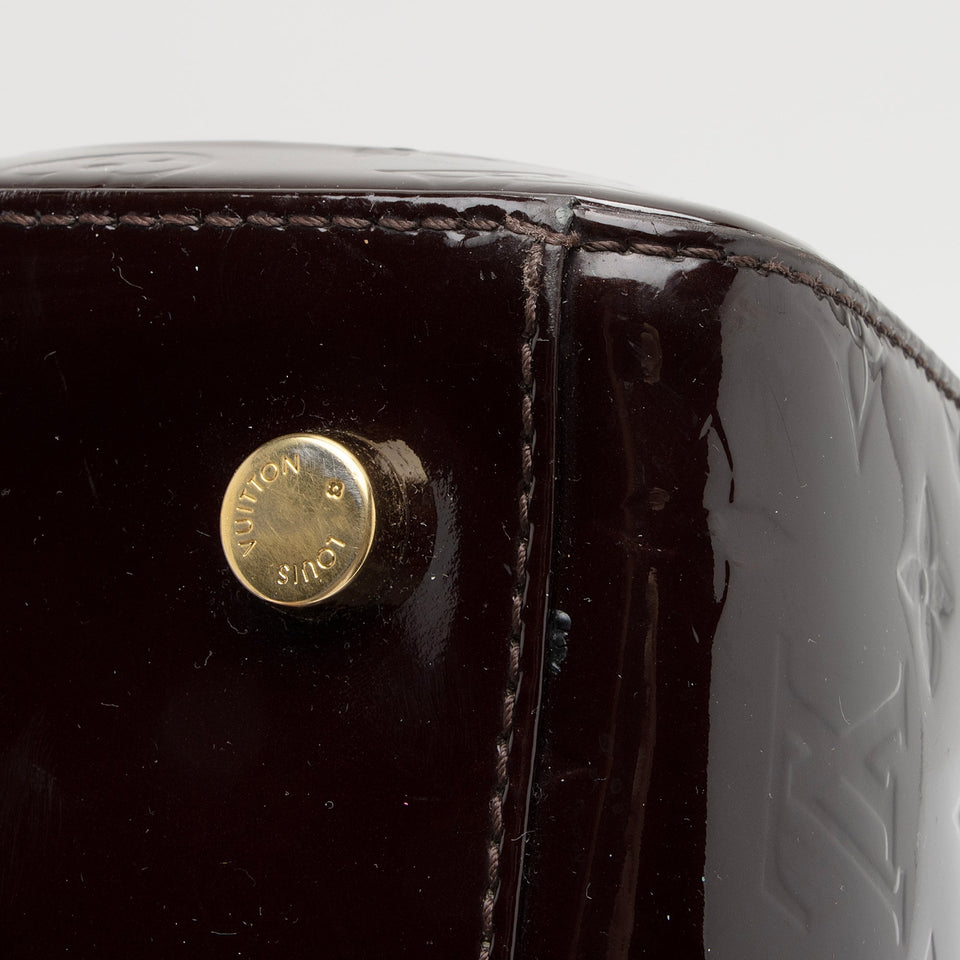 Louis Vuitton Monogram Vernis Brea MM Satchel (SHF-APAQxH)