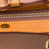 Louis Vuitton Monogram Vernis Brea MM (SHG-HJvMAH)