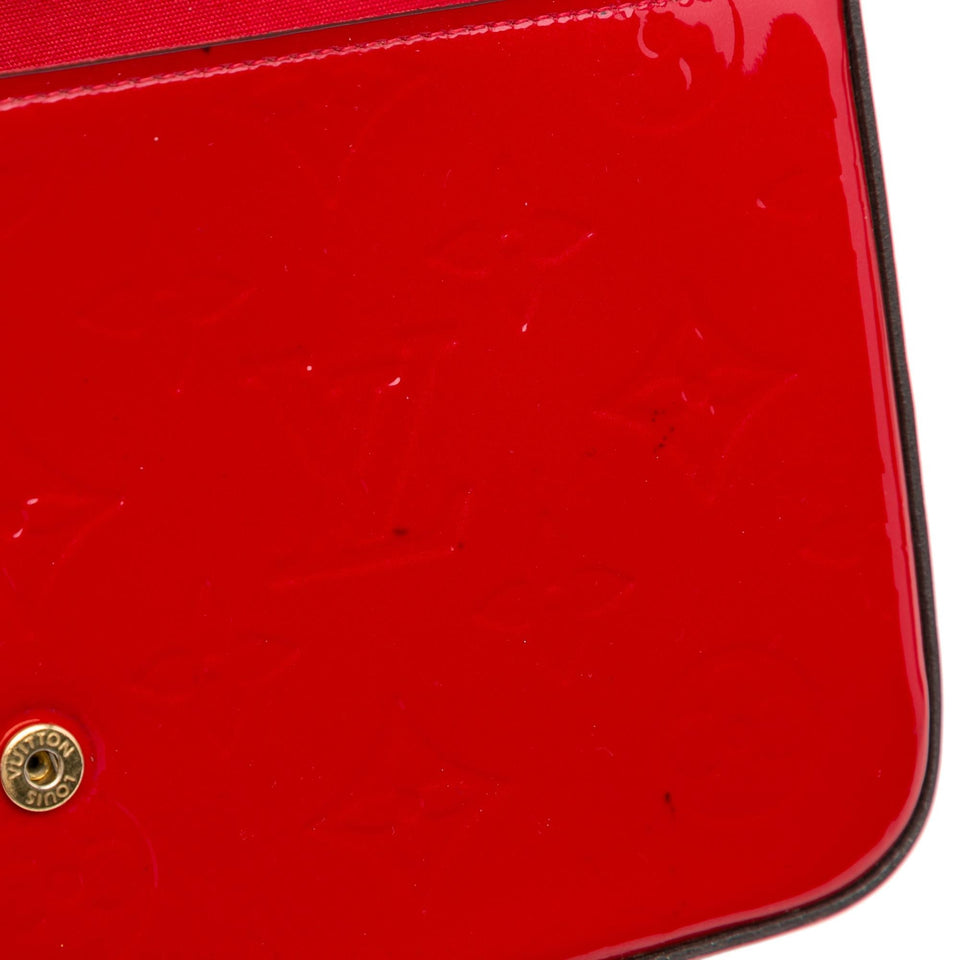 Louis Vuitton Monogram Vernis Pochette Felicie (SHG-YbsGA2)