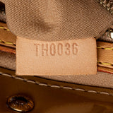 Louis Vuitton Monogram Vernis Reade PM Tote (SHF-21269)