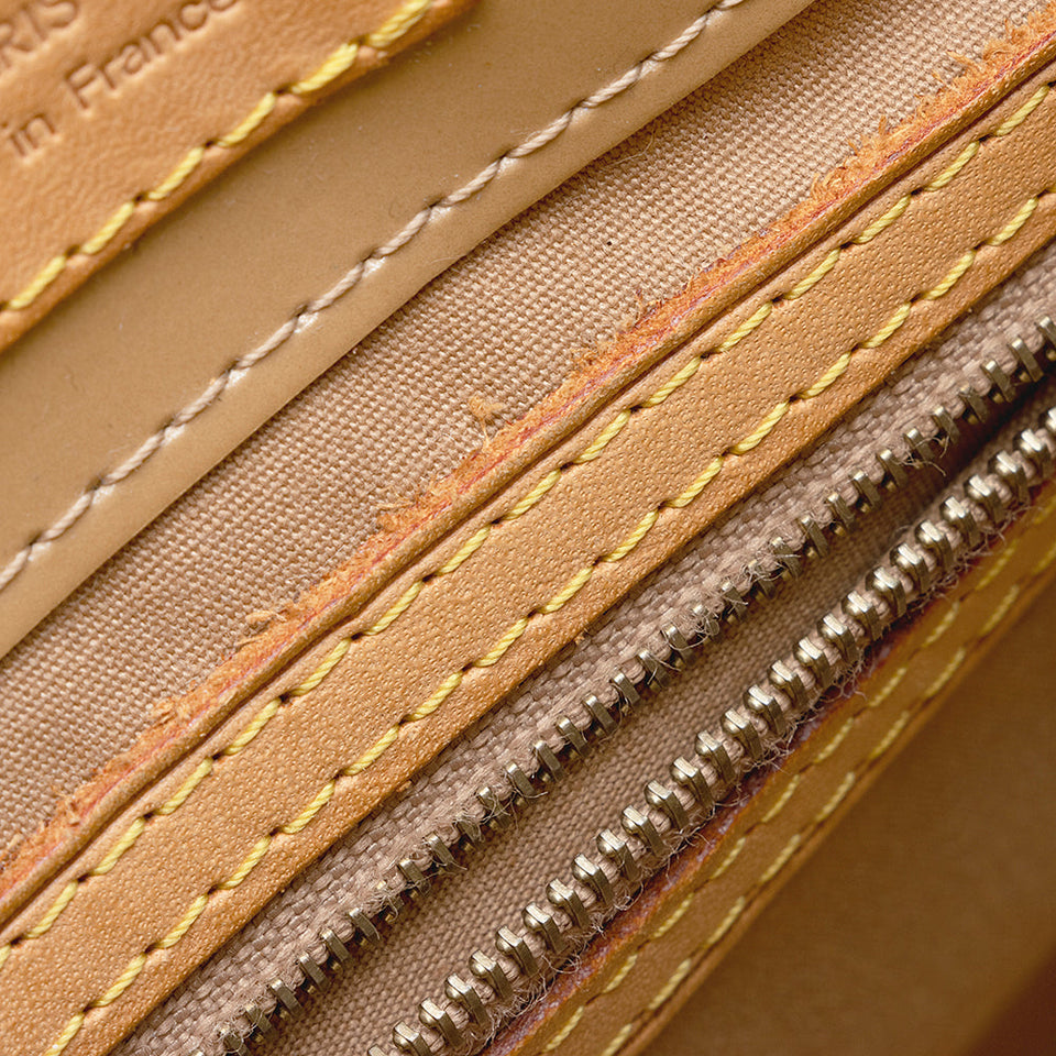 Louis Vuitton Monogram Vernis Reade PM Tote (SHF-21269)