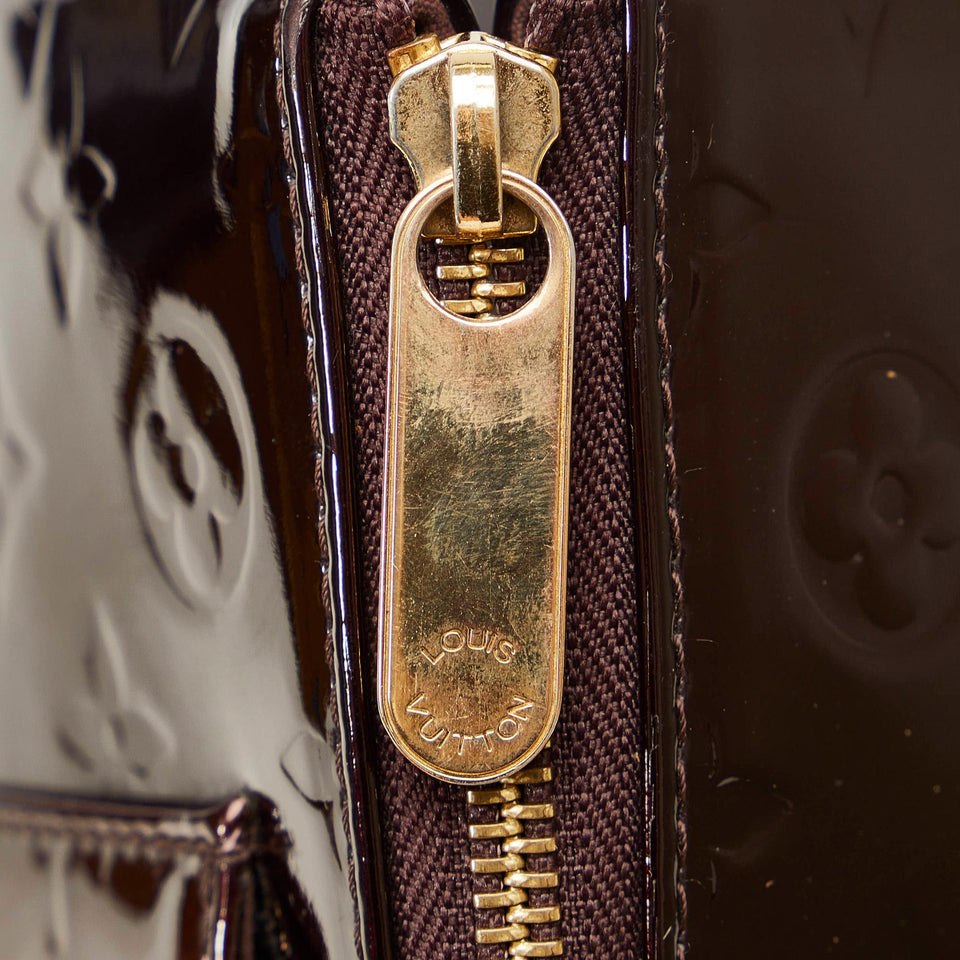 Louis Vuitton Monogram Vernis Rosewood Avenue (SHG-U9Cr5M)
