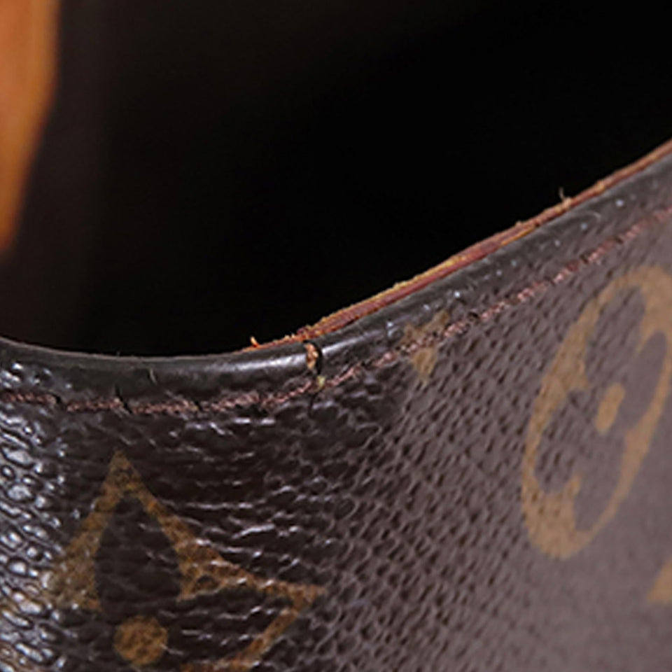 Louis Vuitton Monogram Wilshire PM (SHG-yamJre)