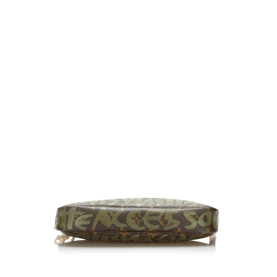 Louis Vuitton Stephen Sprouse Monogram Graffiti Pochette Accessoires (SHG-Hv6atm)