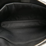 Louis Vuitton Taiga Anton Briefcase (SHG-QDJcXn)