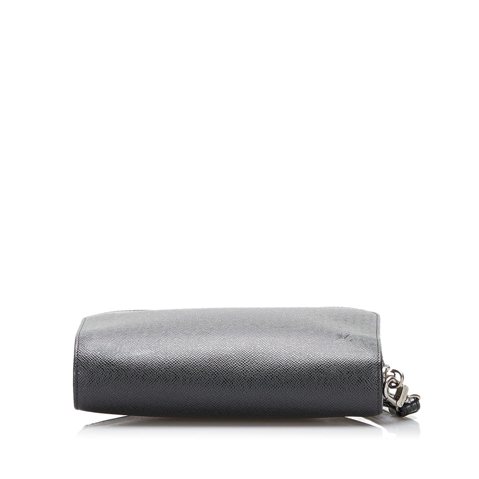Louis Vuitton Taiga Baikal (SHG-W4Ekdo)