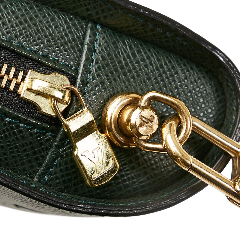 Louis Vuitton Taiga Baikal (SHG-5Q5zgc)
