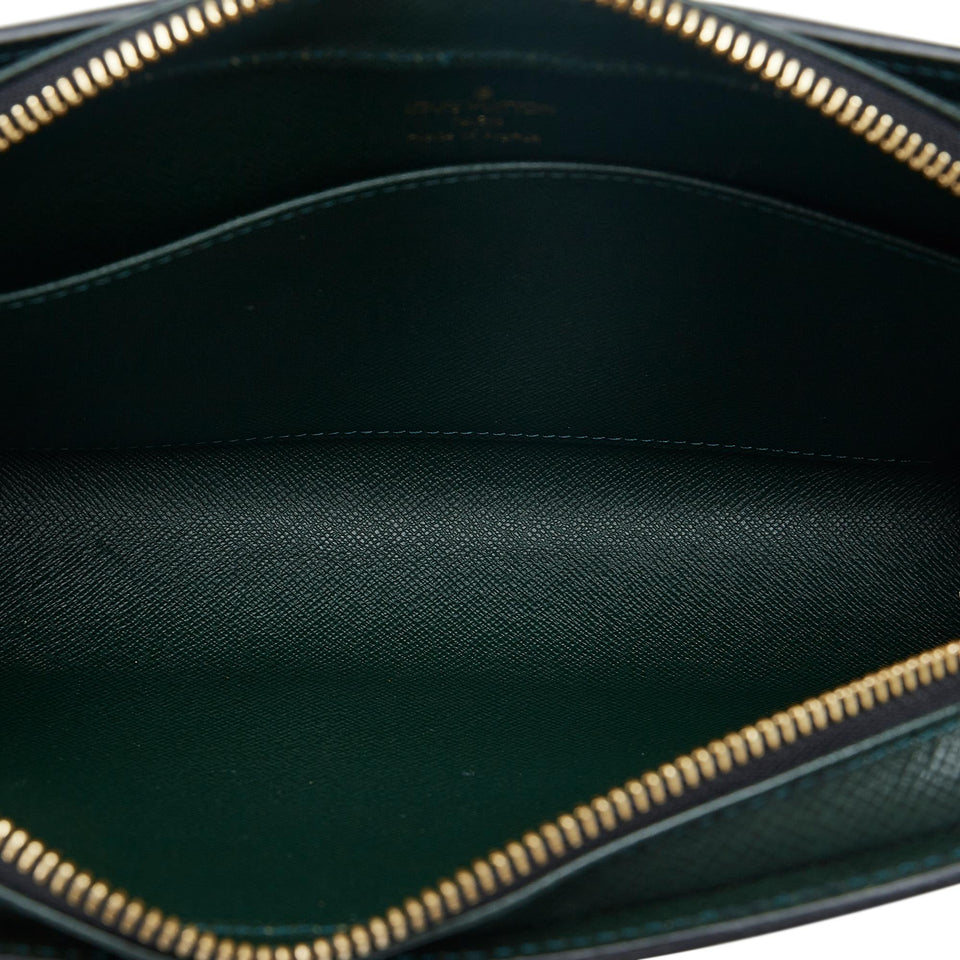 Louis Vuitton Taiga Baikal (SHG-30ZBt7)