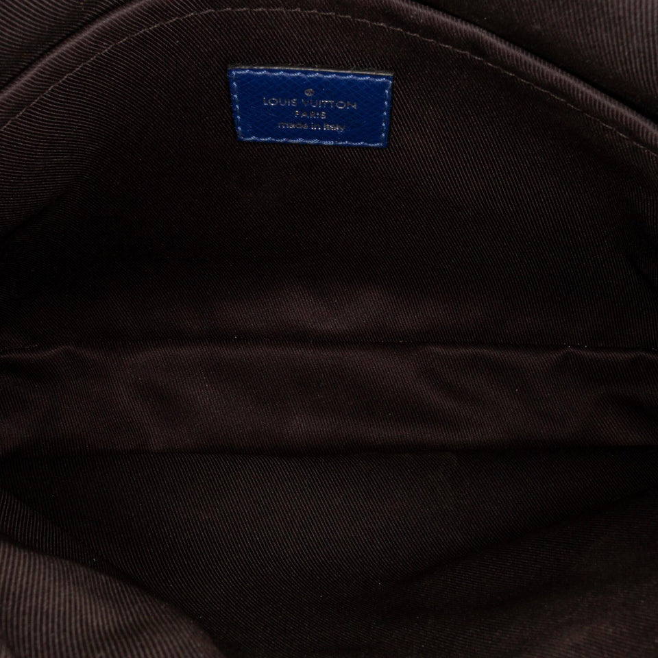 Louis Vuitton Taiga Outdoor Messenger PM (SHG-UqcHzF)