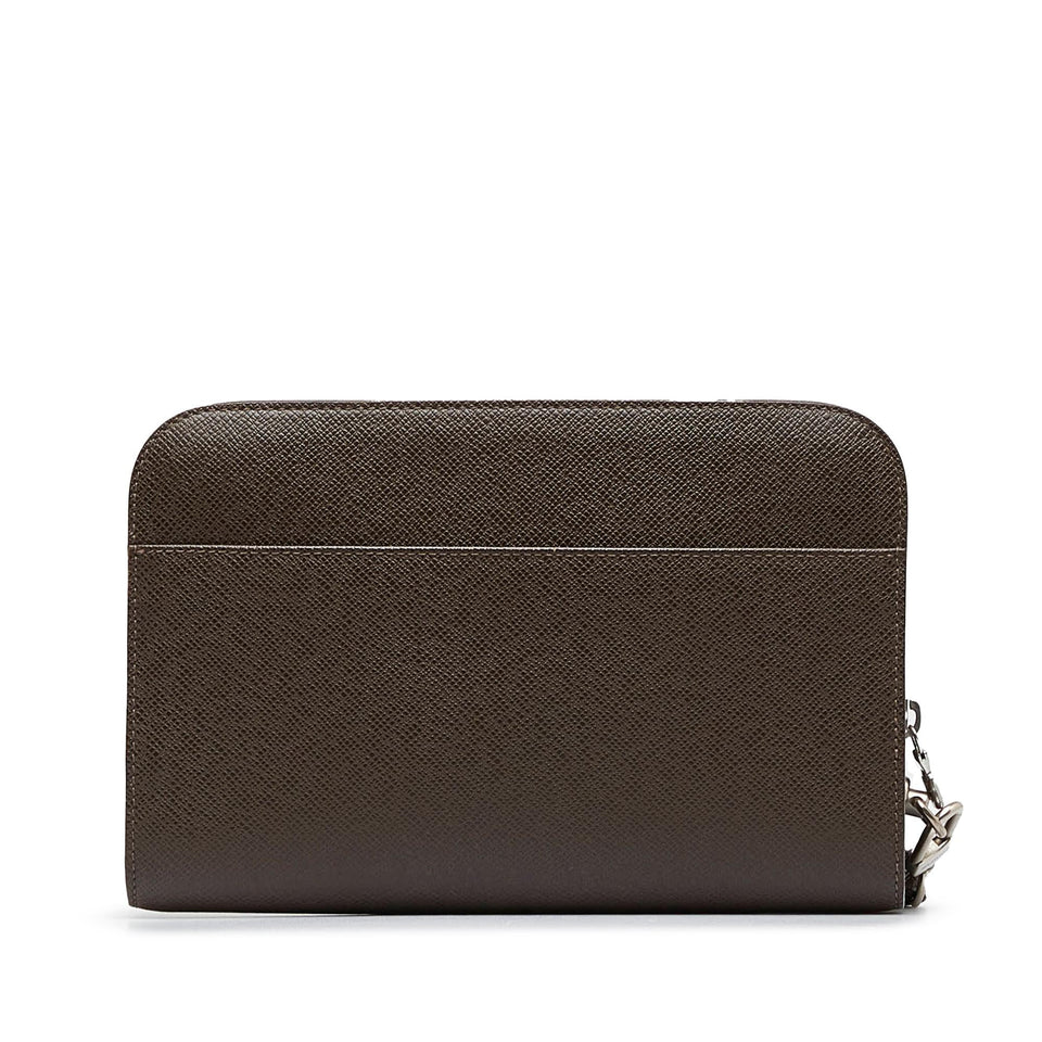Louis Vuitton Taiga Pochette Baikal (SHG-hxtiT9)