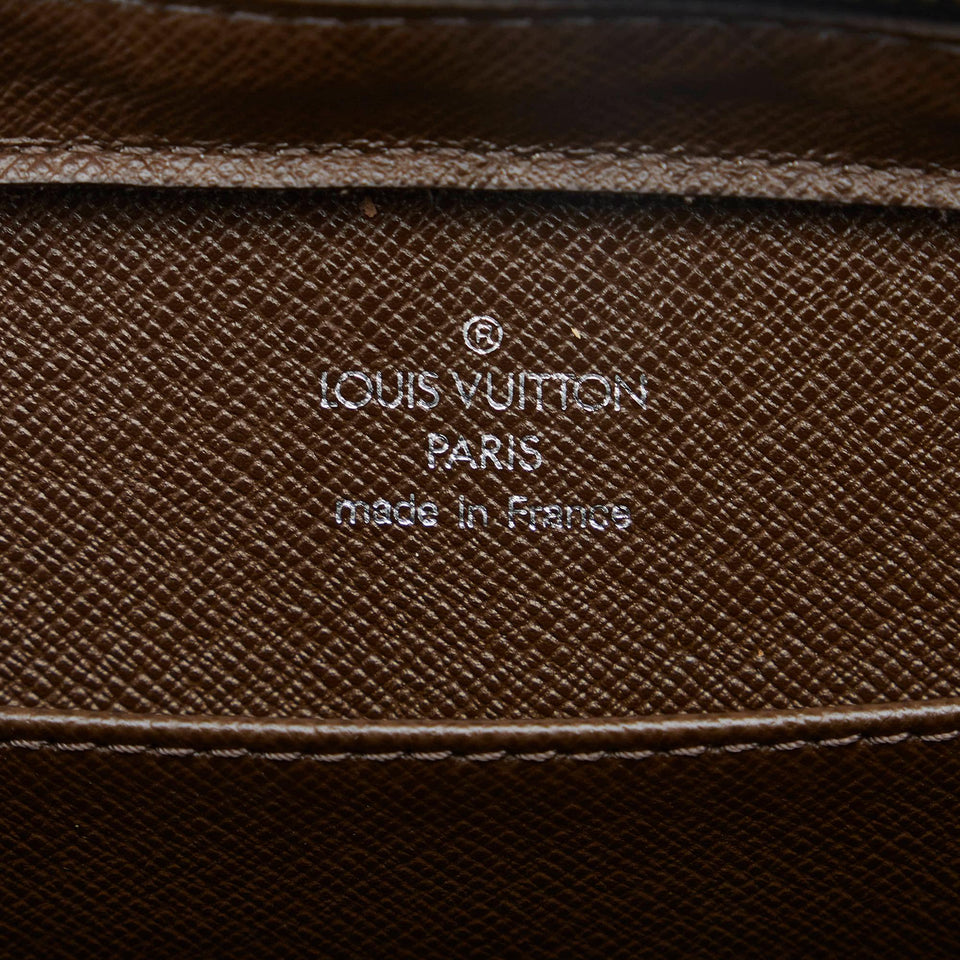 Louis Vuitton Taiga Pochette Baikal (SHG-hxtiT9)