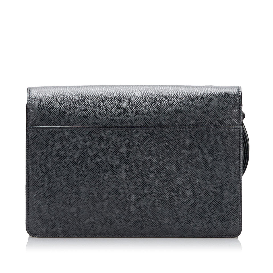 Louis Vuitton Taiga Selenga (SHG-kkI6hN)