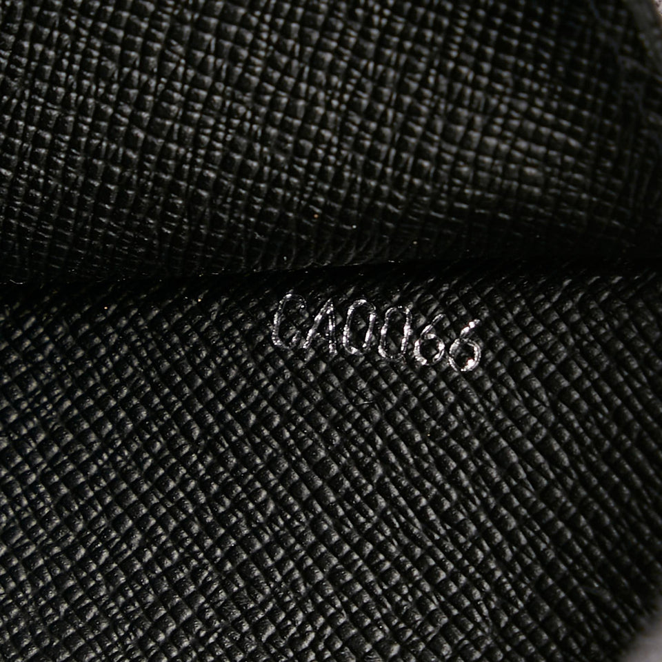Louis Vuitton Taiga Selenga (SHG-kkI6hN)