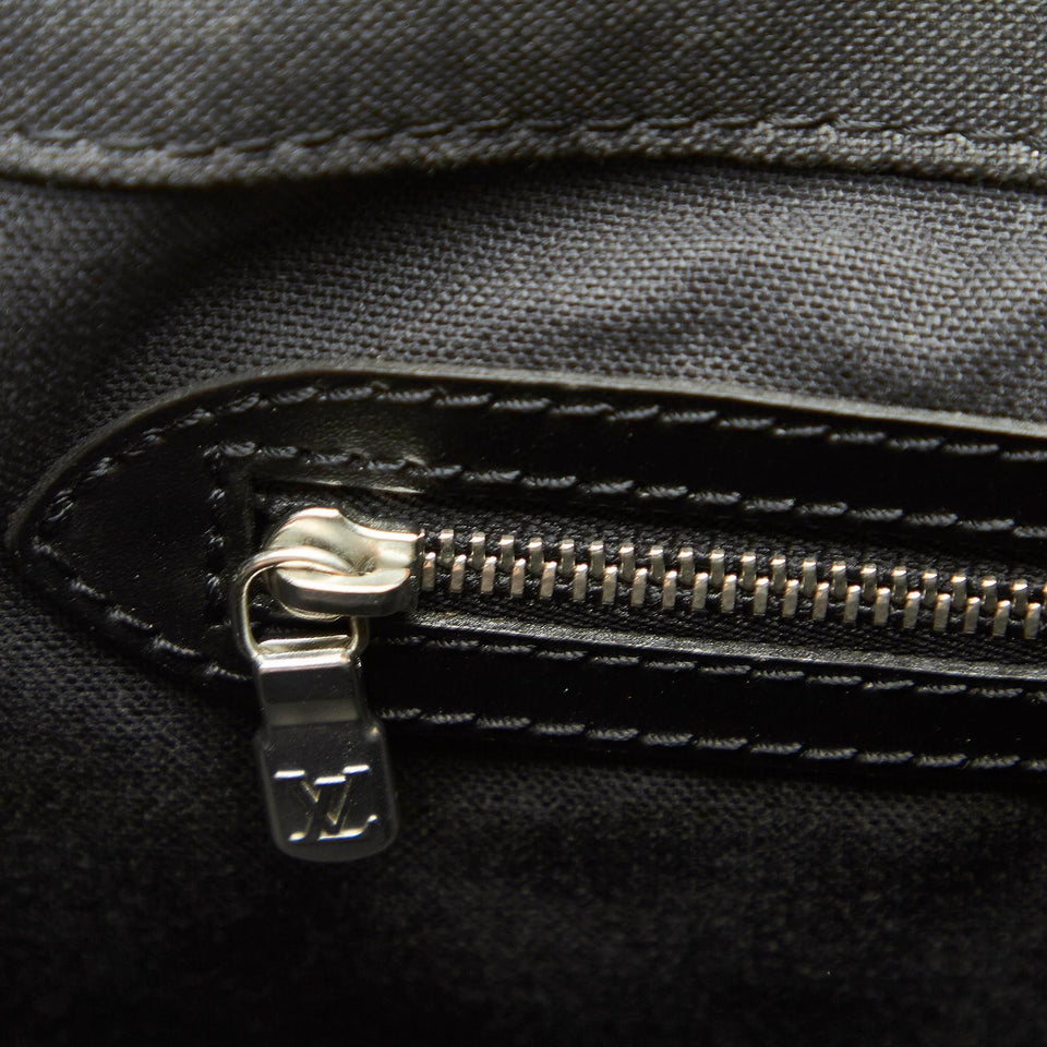 Louis Vuitton Taiga Viktor (SHG-32143)