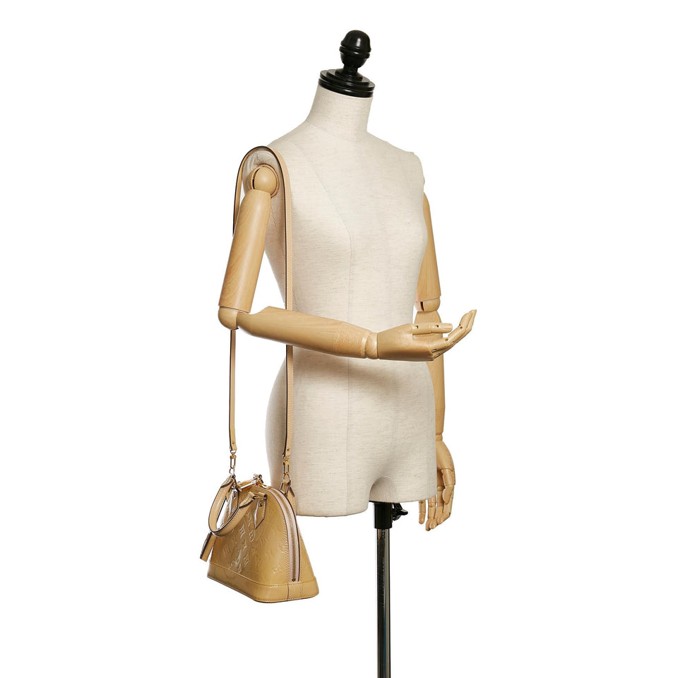 Louis Vuitton Vernis Alma BB (SHG-34003)