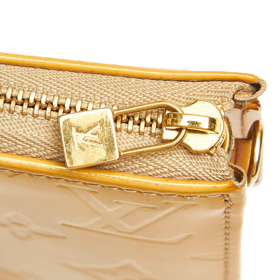 Louis Vuitton Vernis Pochette Accessoires (SHG-32176)