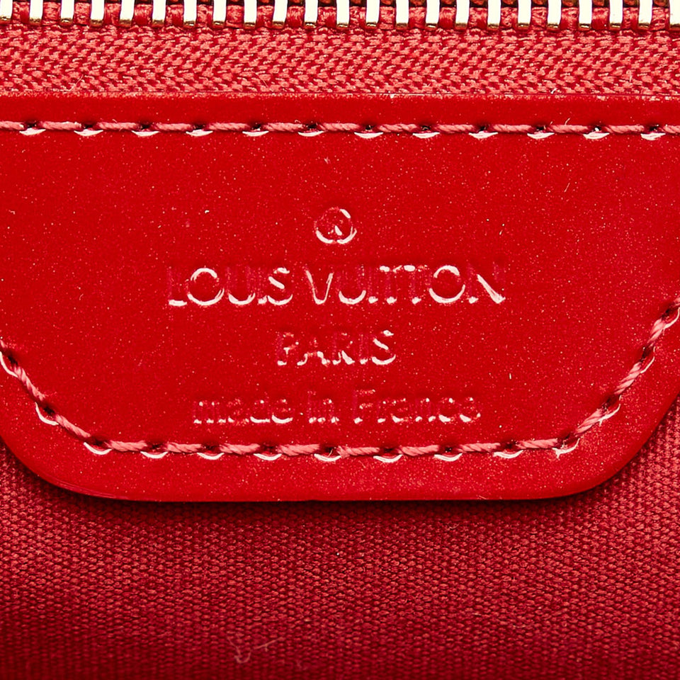 Louis Vuitton Vernis Wilshire PM (SHG-37011)