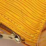Louis Vuitton Vintage Epi Leather Speedy 25 Satchel (SHF-UO0cOA)